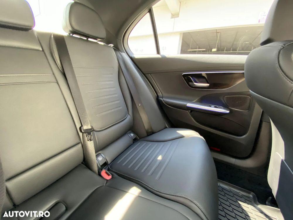 Mercedes-Benz C 300 9G-TRONIC Edition AMG Line - 16
