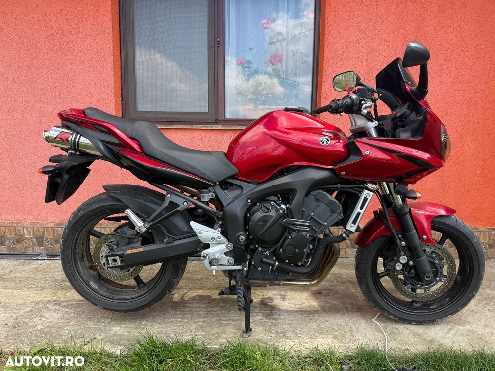 Yamaha FZ-6S2 Fazer - 1