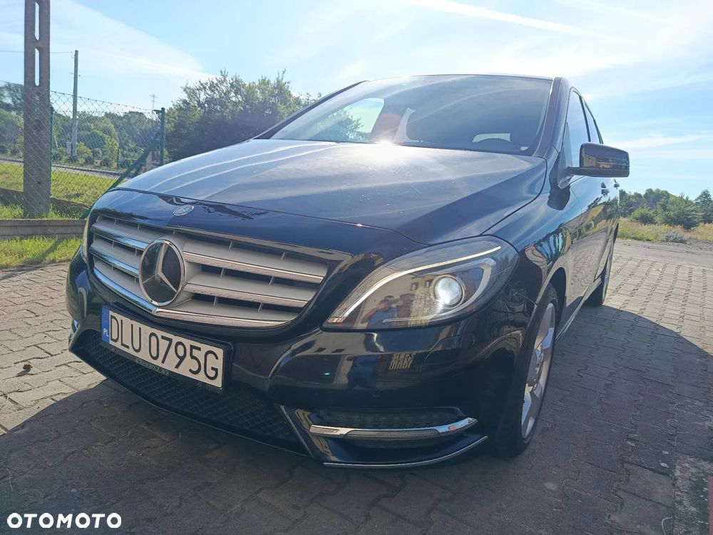 Mercedes-Benz Klasa B 180 AMG Line - 1