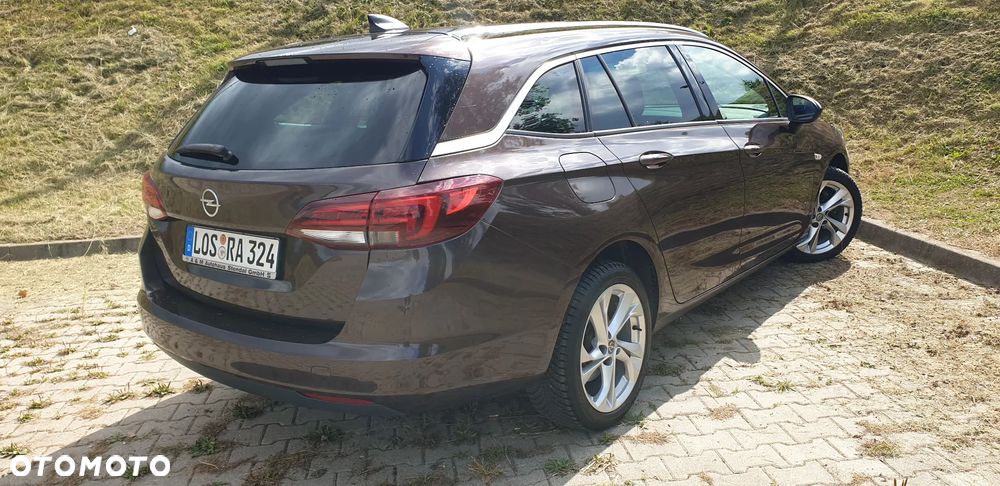 Opel Astra 1.6 D Start/Stop Sports Tourer Innovation - 11