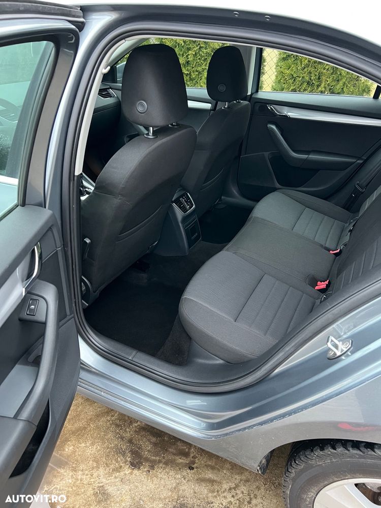 Skoda Octavia 1.6 TDI DPF Ambition - 11