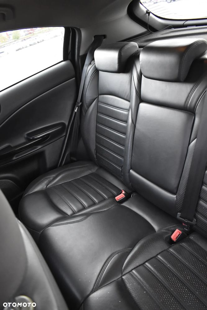 Alfa Romeo Giulietta 2.0 JTDM Distinctive - 21