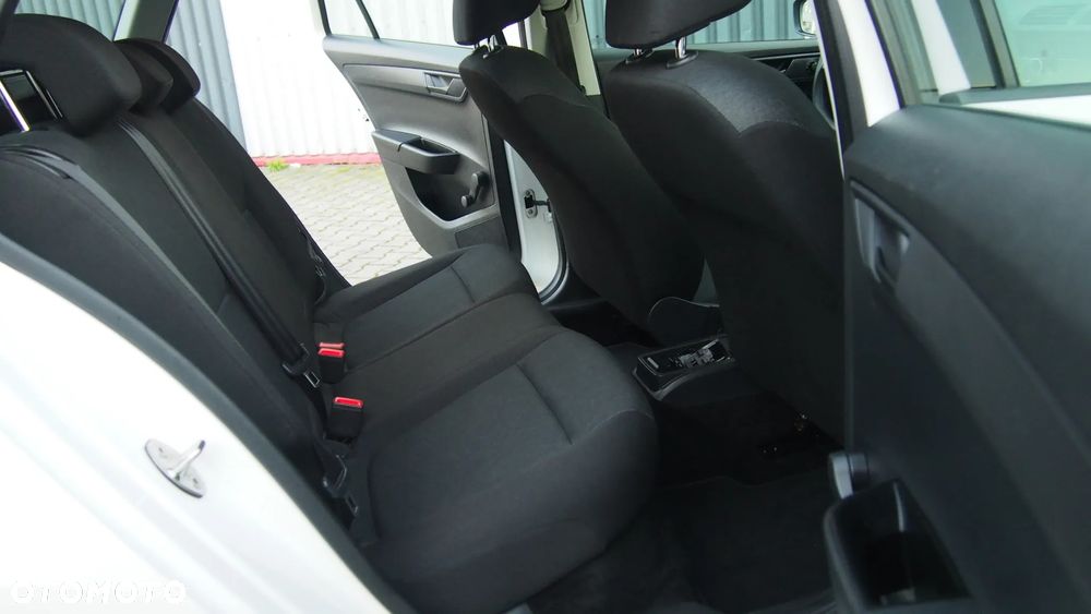 Skoda Fabia 1.0 MPI Active - 9