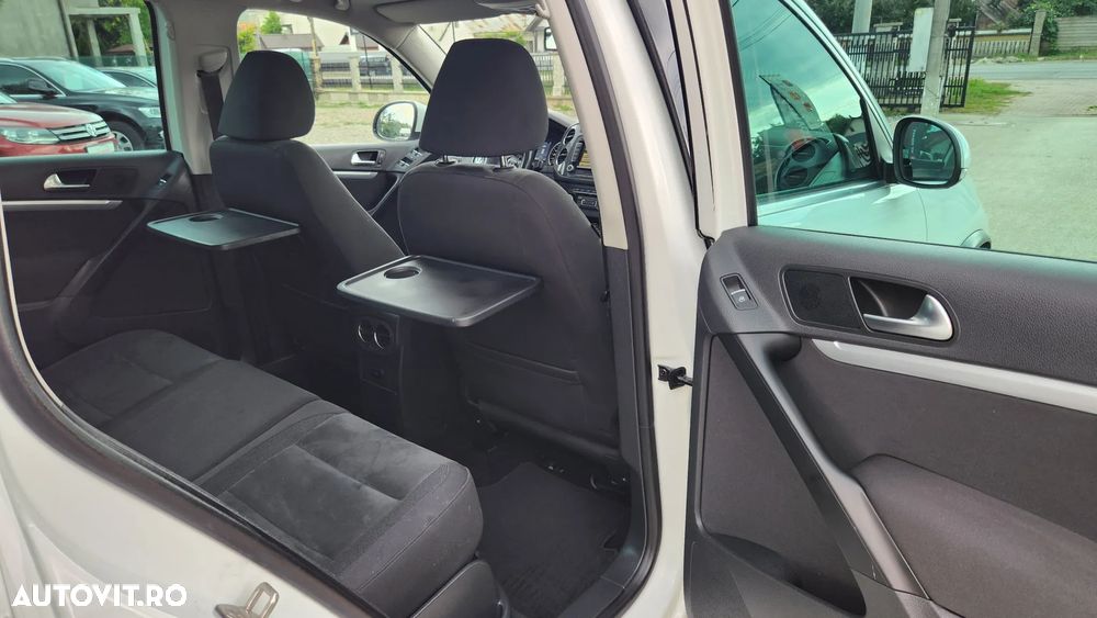 Volkswagen Tiguan 2.0 TDI DPF 4Motion BlueMotion Technology DSG Sport & Style - 26