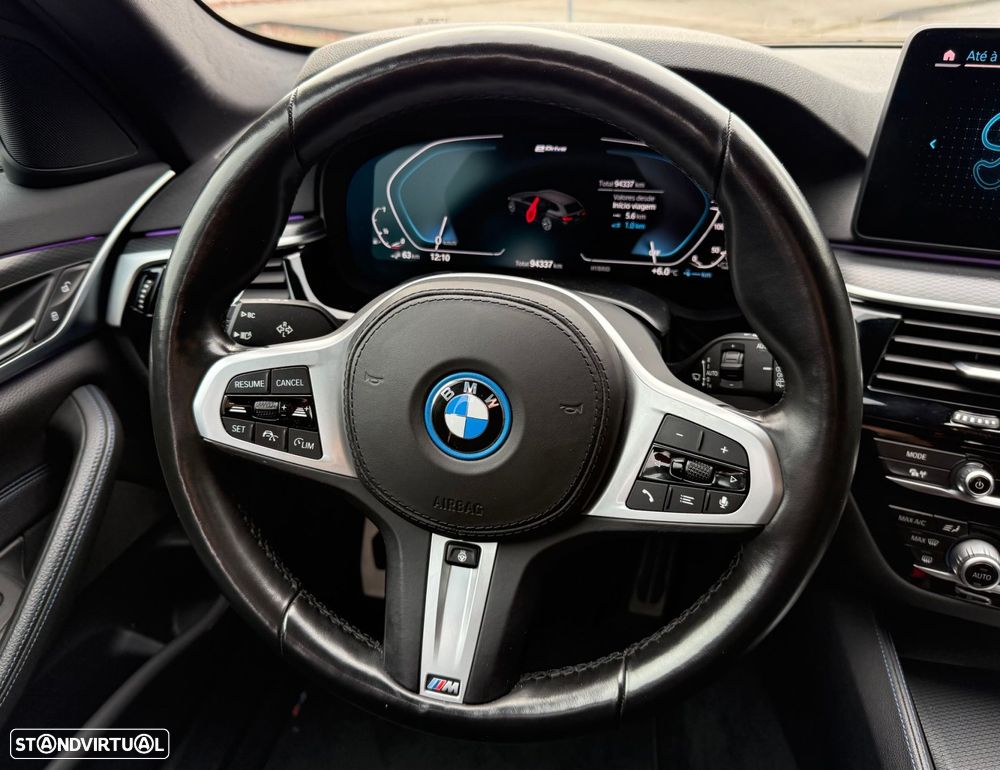 BMW 530 e Pack Desportivo M - 15