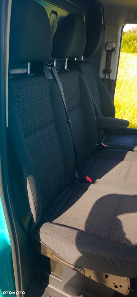 Mercedes-Benz VITO - 32