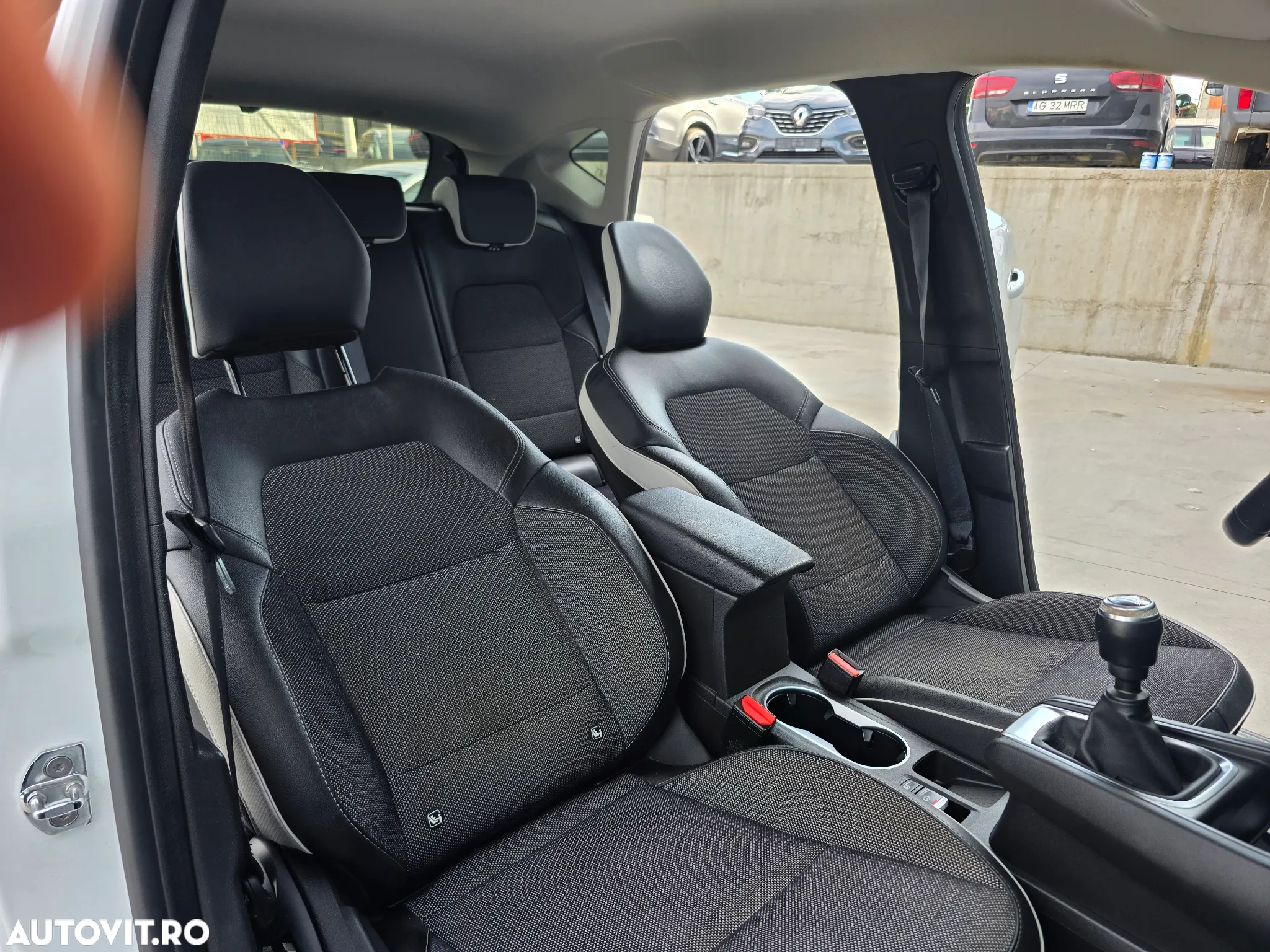 Renault Captur TCe 100 GPL Intens - 20