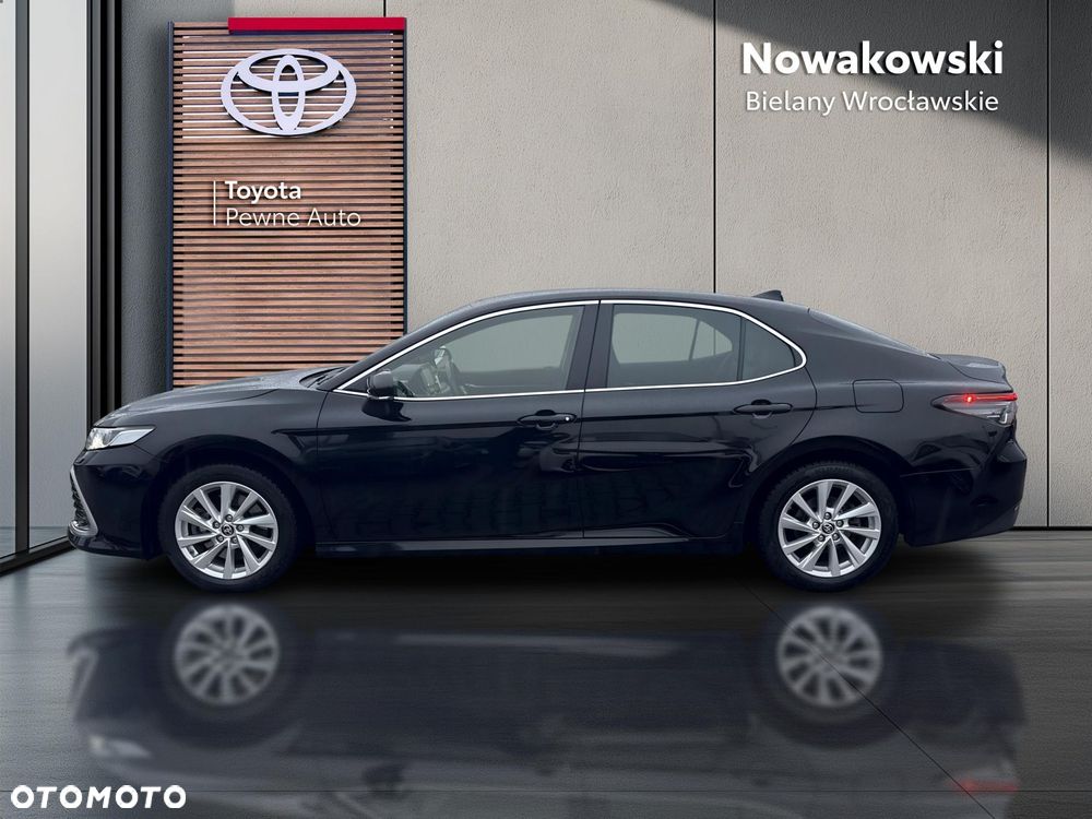 Toyota Camry 2.5 Hybrid Comfort CVT - 2