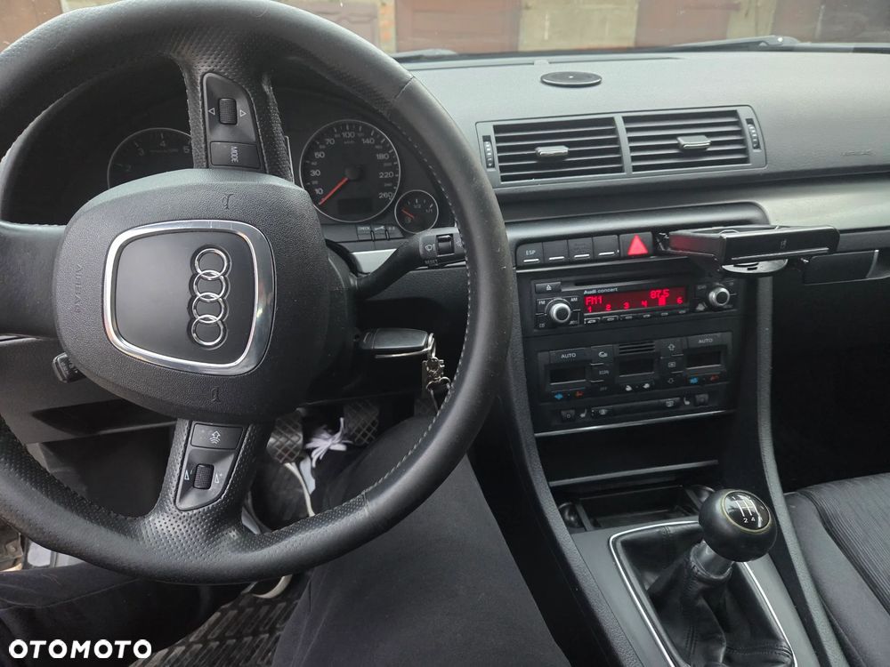 Audi A4 Limousine 1.8T - 6