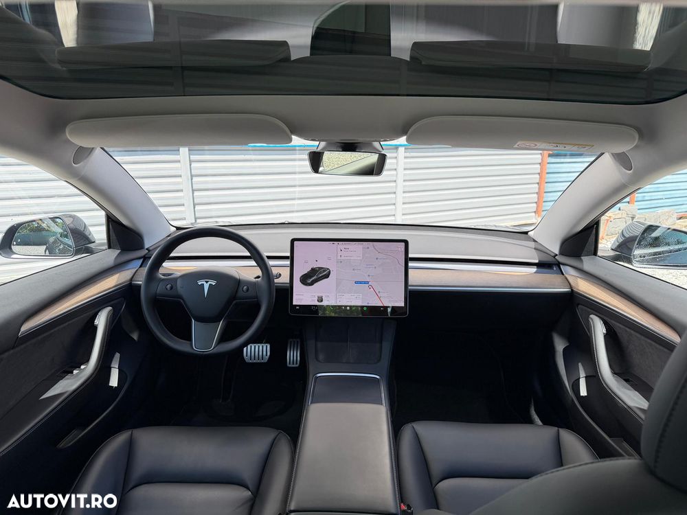 Tesla Model 3 Performance - 6