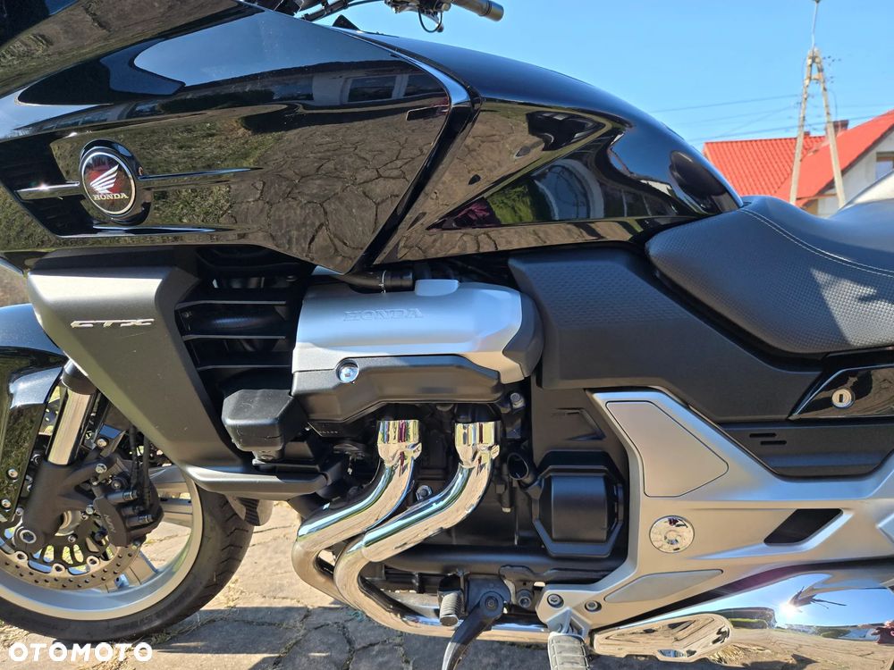 Honda CTX - 13