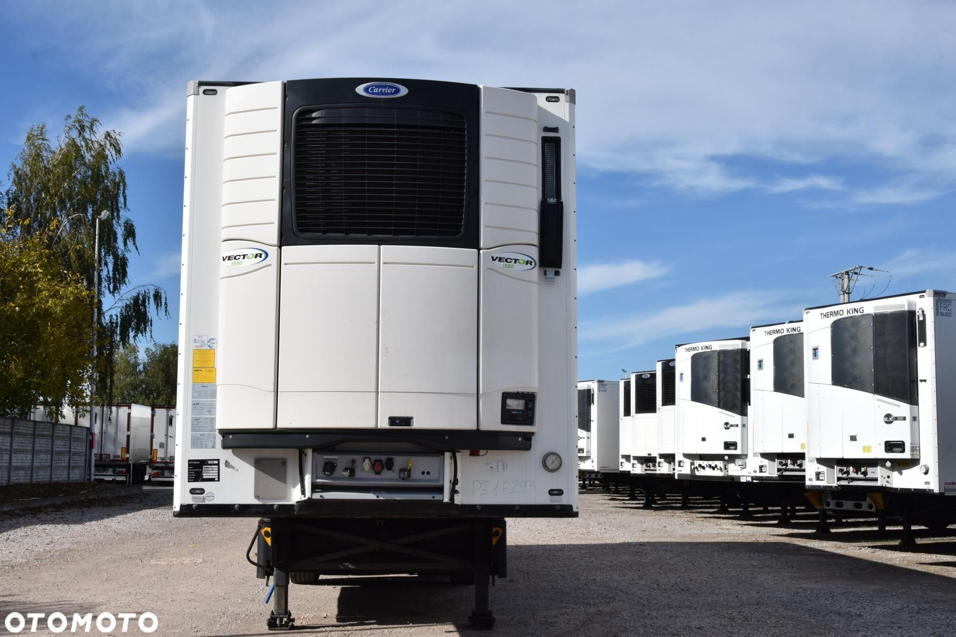 Schmitz Cargobull SKO FP 60 Carrier Vector 1550 - 2