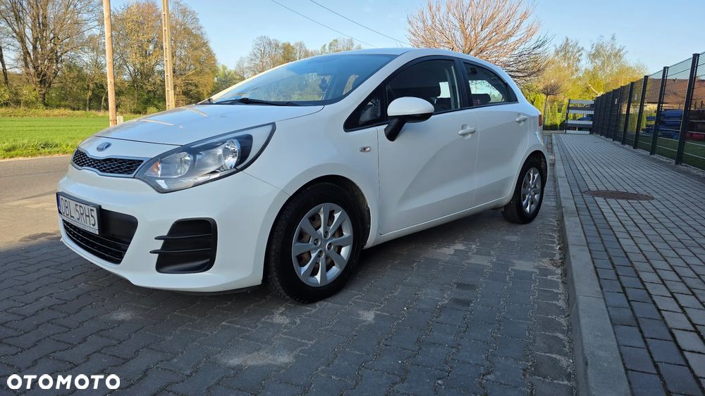 Kia Rio - 4