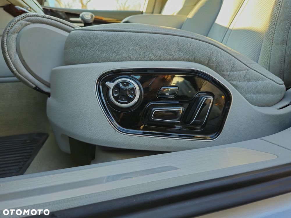 Audi A8 4.2 FSI L Quattro - 18