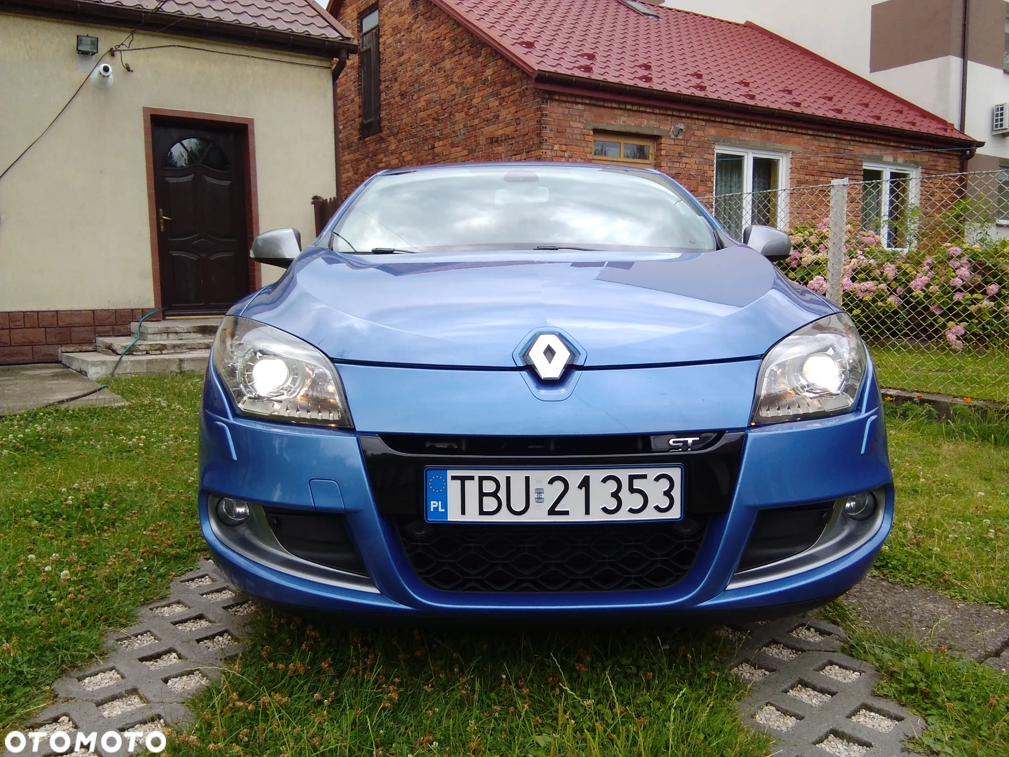 Renault Megane Coupe TCe 180 GT - 2