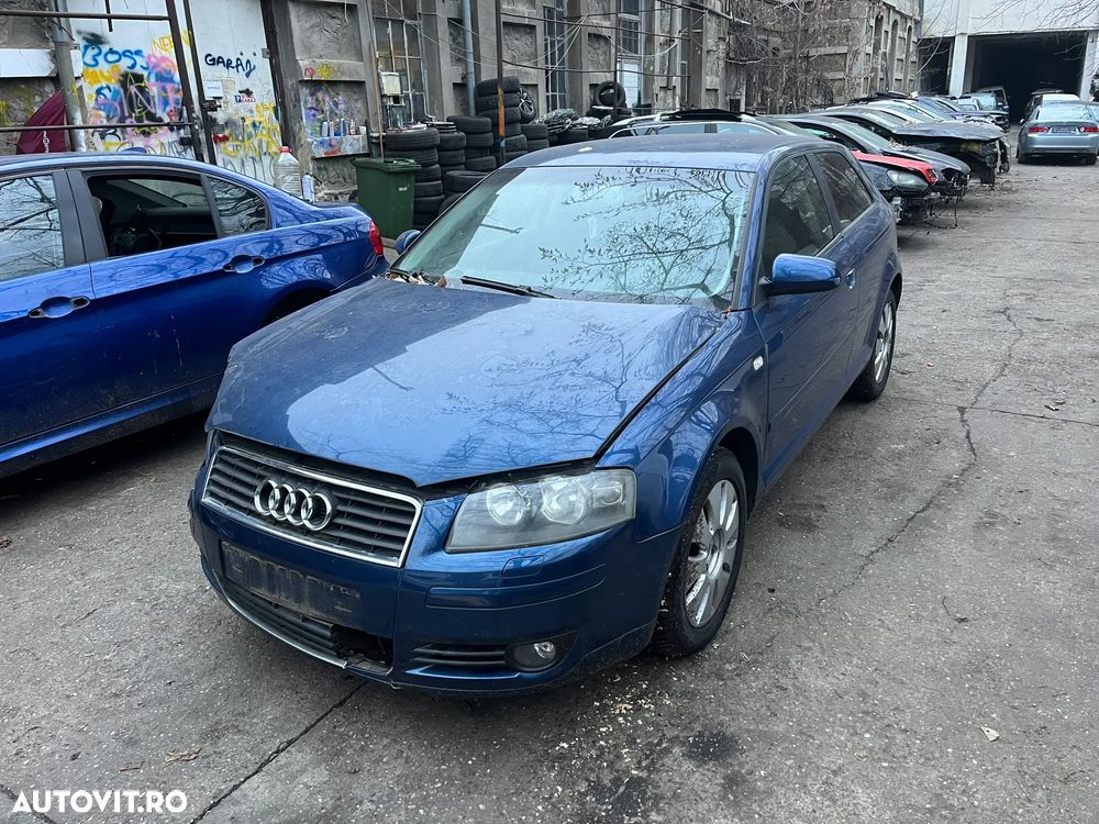 Dezmembrez Audi A3 8P coupe 2005 albastru LZ5C 1,6 benzina 71.000KM BGU 75KW