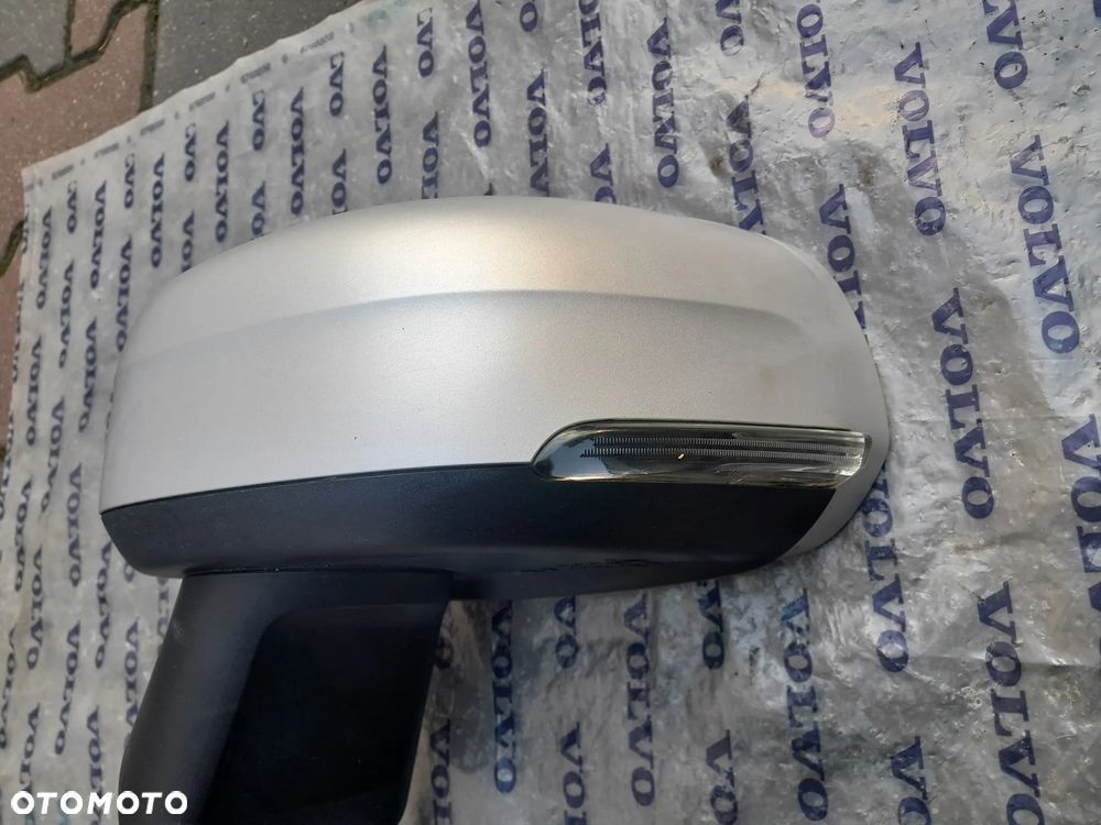 Lusterko lewe 13 pin r-design Volvo xc60 II 2019r uk - 2