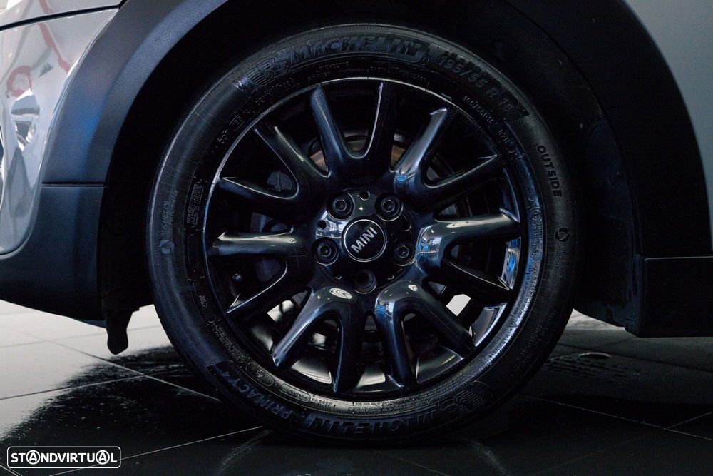 MINI 3 Portas Cooper D Aut. - 9