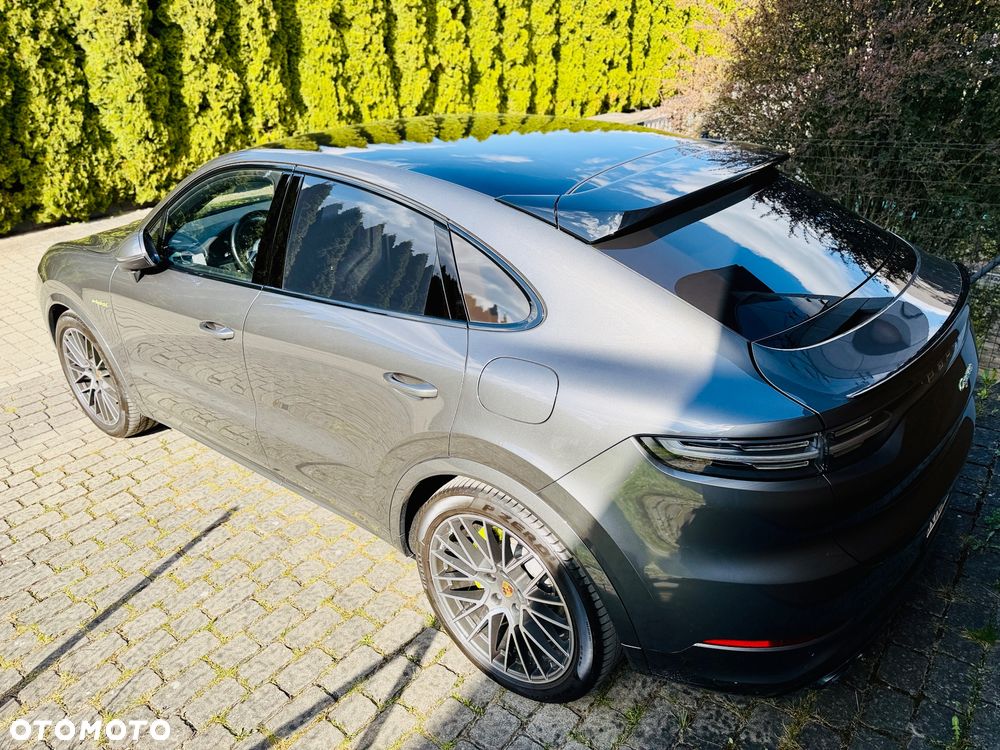 Porsche Cayenne E-Hybrid - 3