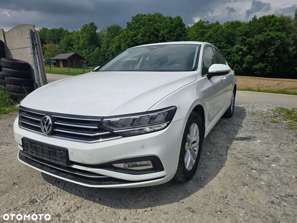 Volkswagen Passat 2.0 TDI (BlueMotion Technology) Comfortline - 1