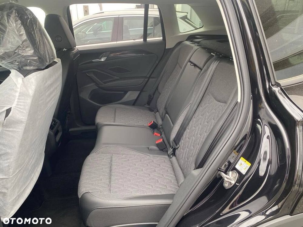 Volkswagen Tiguan - 10