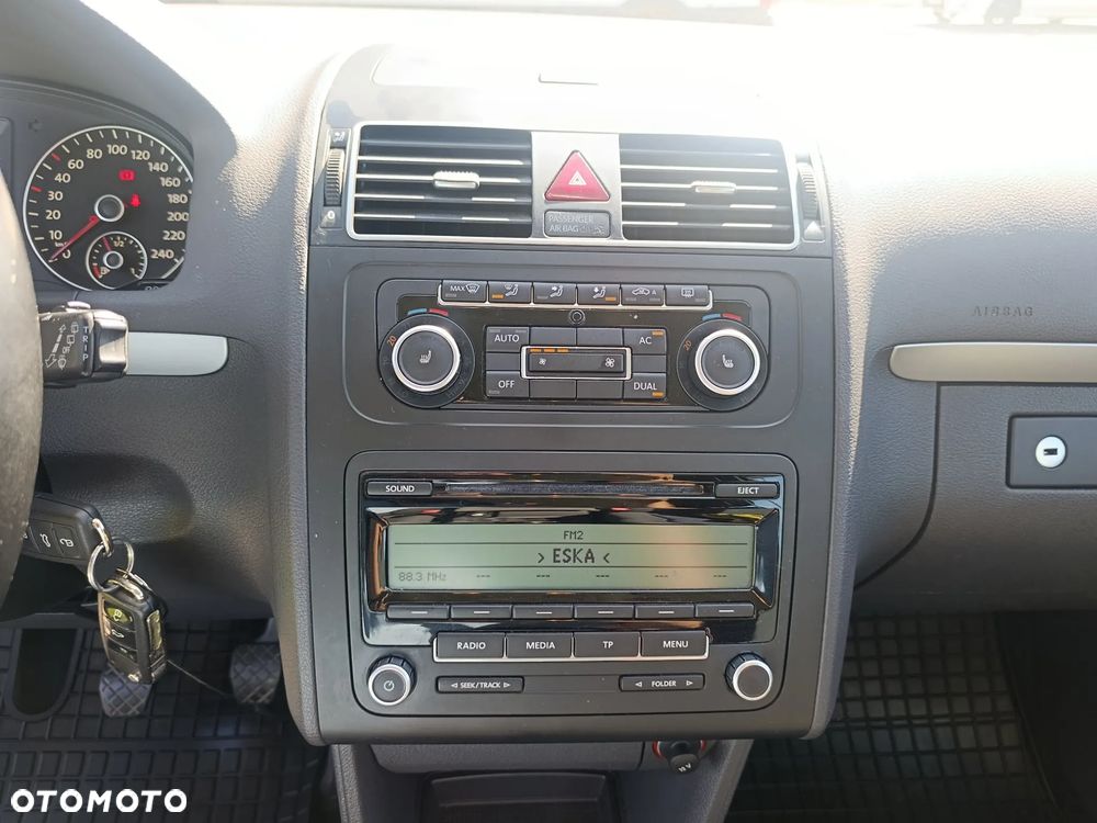 Volkswagen Touran 1.6 TDI DPF BlueMotion Technology Life - 22