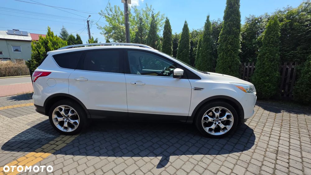 Ford Escape 2.0 EcoBoost AWD Titanium - 13
