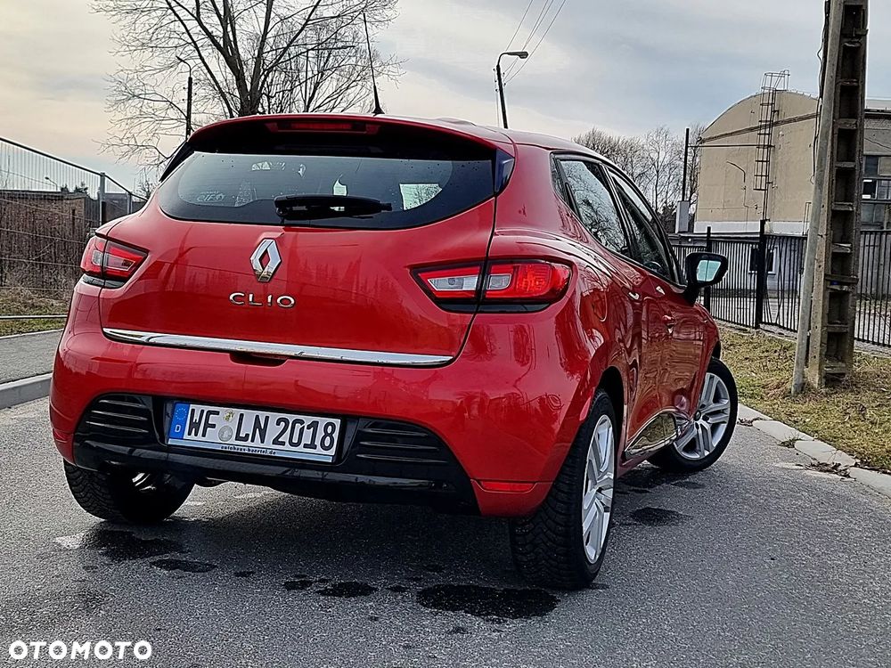 Renault Clio 1.2 16V 75 LIMITED - 5