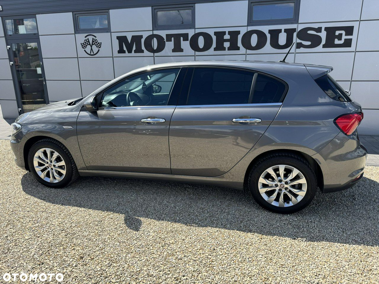 Fiat Tipo 1.4 T-Jet 16v Lounge - 9