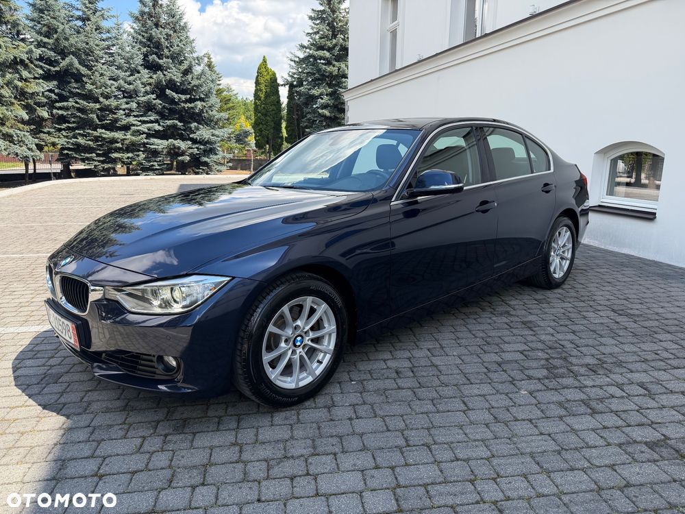 BMW Seria 3 320i Sport-Aut Sport Line - 3