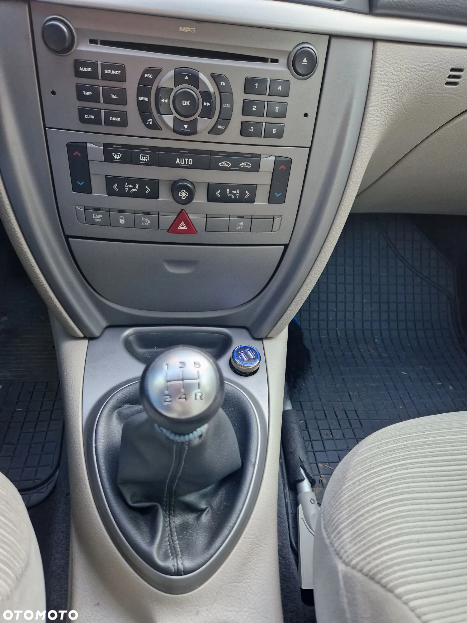 Citroën C5 II 1.6 HDi Impress - 2