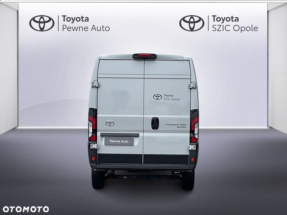 Toyota PROACE MAX - 12