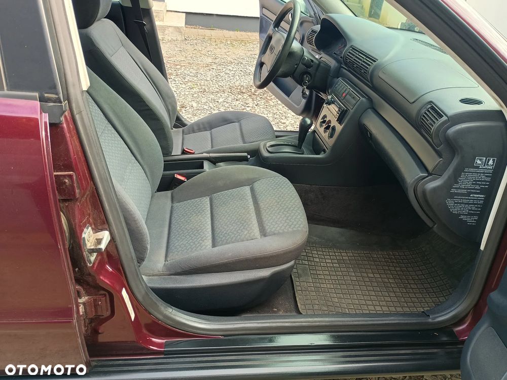 Audi A4 Limousine 1.8 - 21