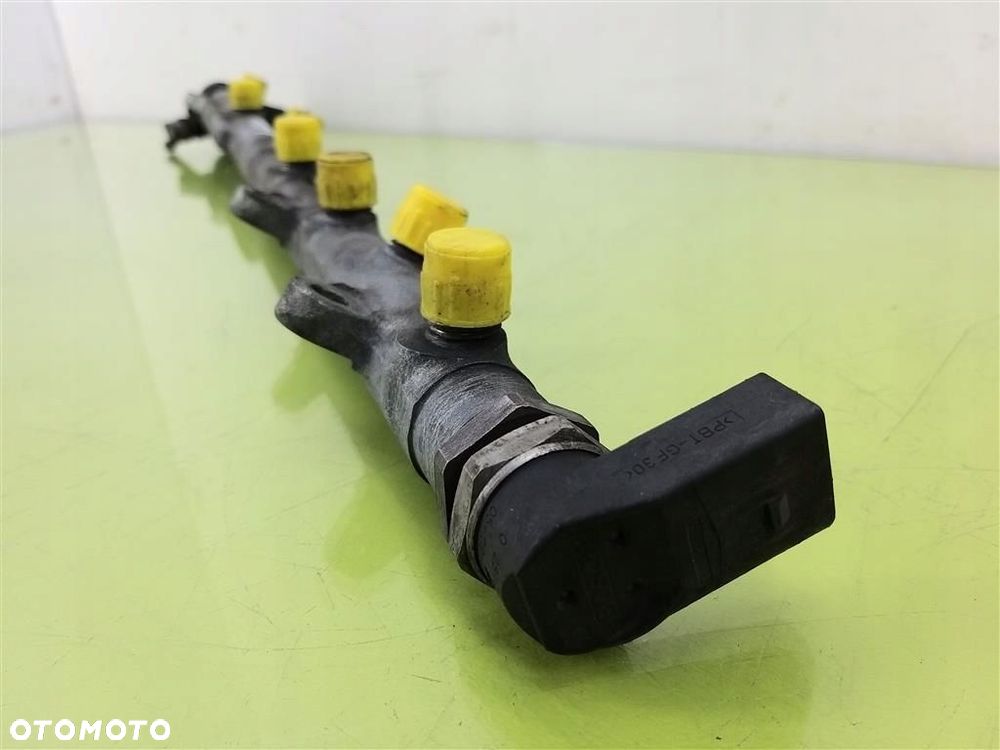 Listwa wtryskowa BMW Seria 5  E60 E61 2003-2010 3.0D 231KM BOSCH CZUJNIK - 2