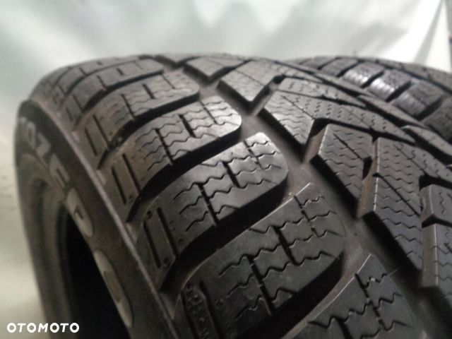 PIRELLI WINTER SOTTOZERO 3 215/55R18 99V - 2