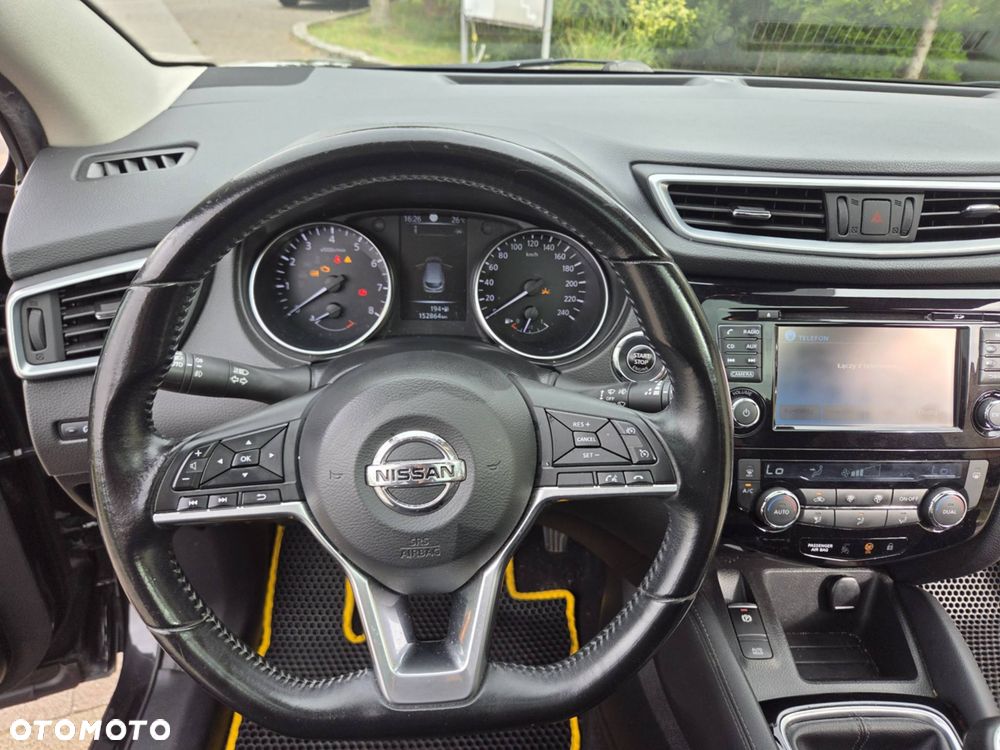 Nissan Qashqai 1.6 DIG-T N-Connecta - 10