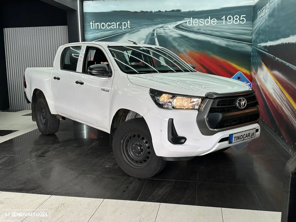 Toyota Hilux 2.4 D-4D 4WD CD CM - 3