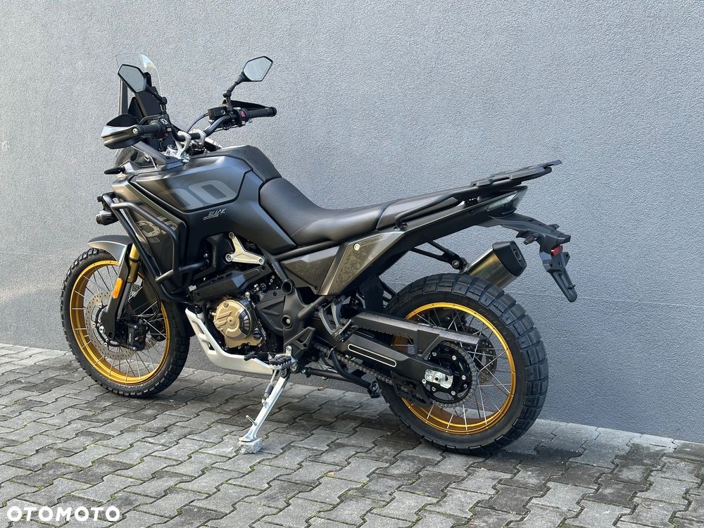 VOGE 800 Rally