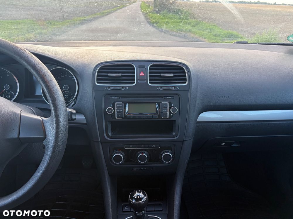Volkswagen Golf - 9