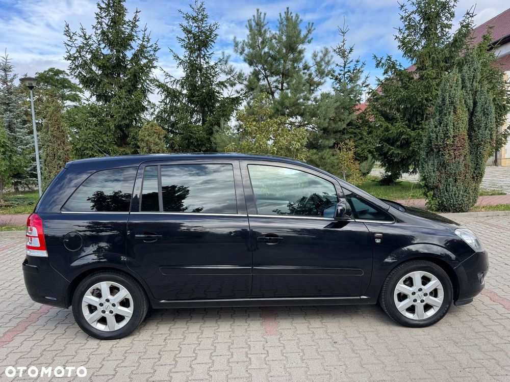 Opel Zafira 1.8 Cosmo EasyTronic - 12
