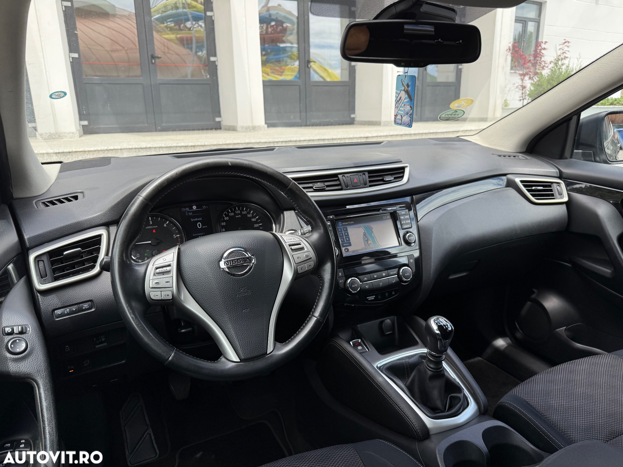 Nissan Qashqai 1.5 DCI N-Connecta - 13