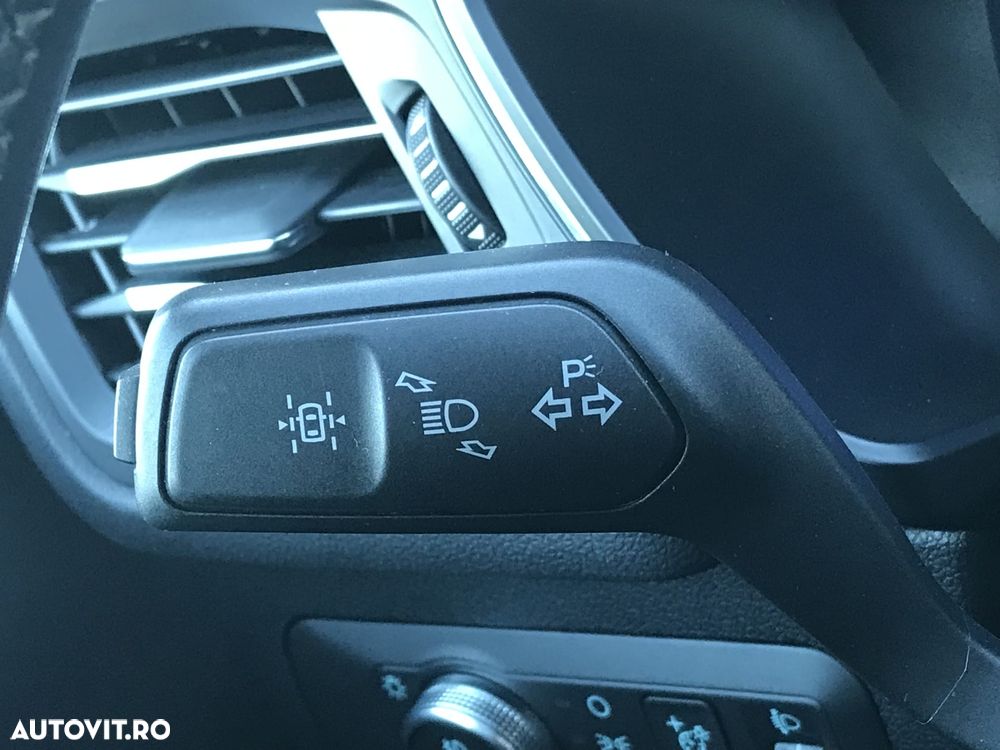 Ford Kuga 2.5 Duratec FHEV TITANIUM - 22