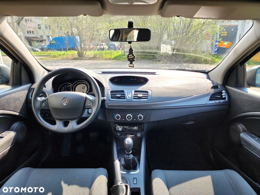 Renault Megane 1.6 16V 110 Authentique - 17