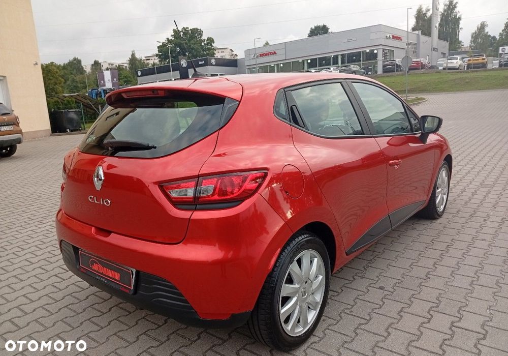 Renault Clio - 8