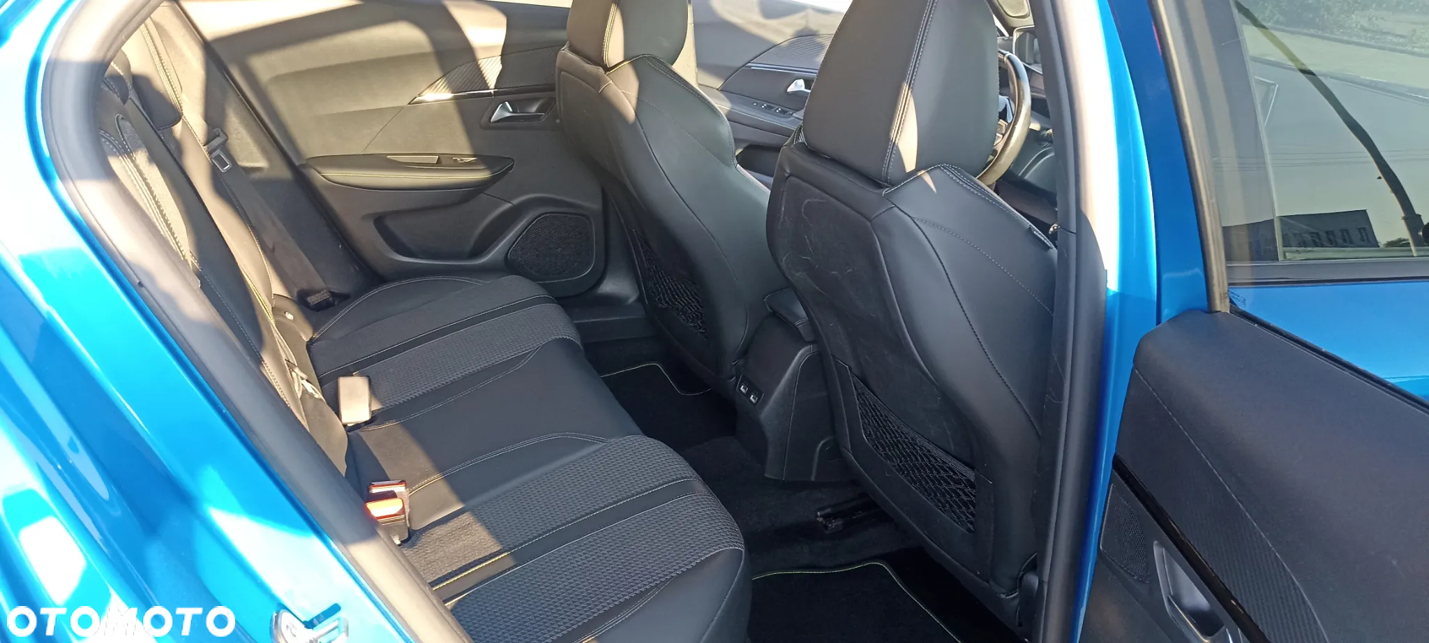 Peugeot 2008 PureTech 130 GT Pack - 7