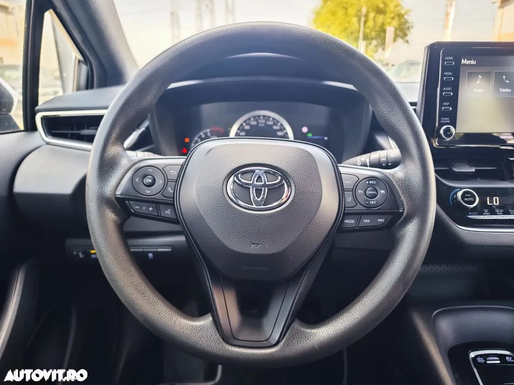 Toyota Corolla 1.8 HSD Business - 17