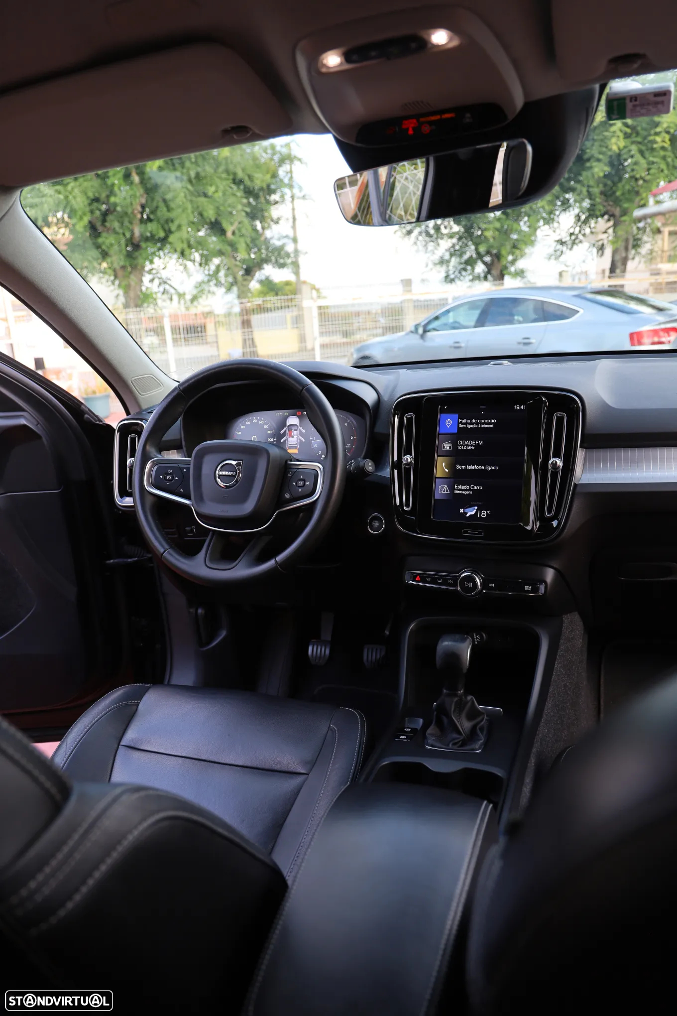 Volvo XC 40 2.0 D3 Momentum Plus - 28