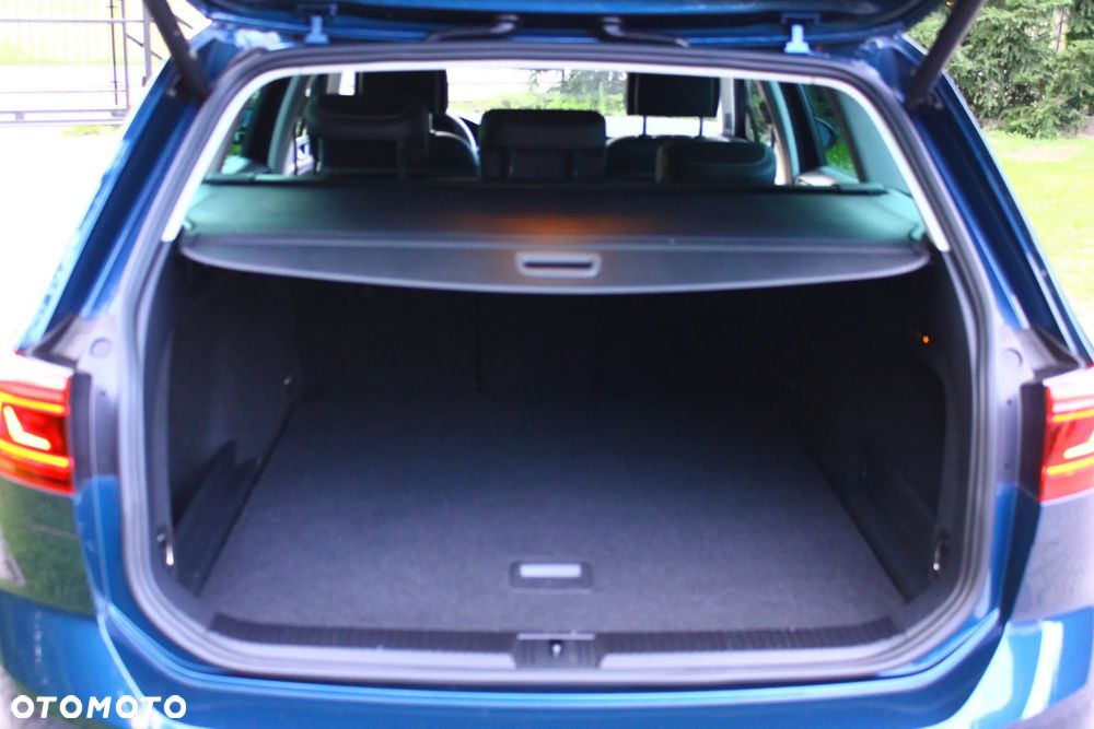 Volkswagen Passat 2.0 TDI SCR DSG Elegance - 36