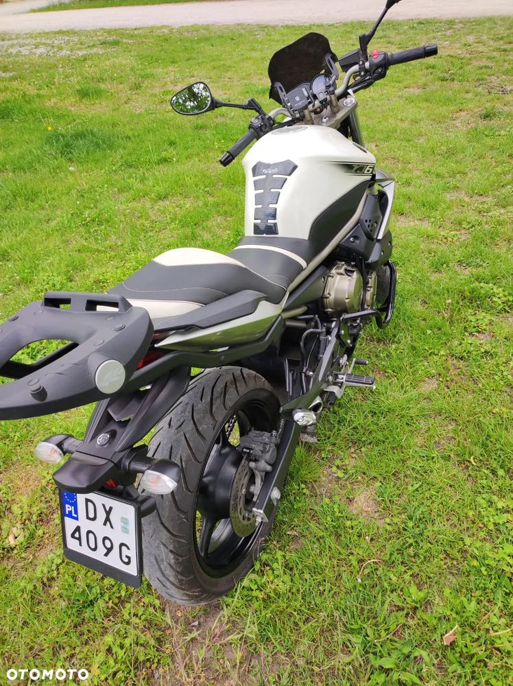 Yamaha XJ - 4