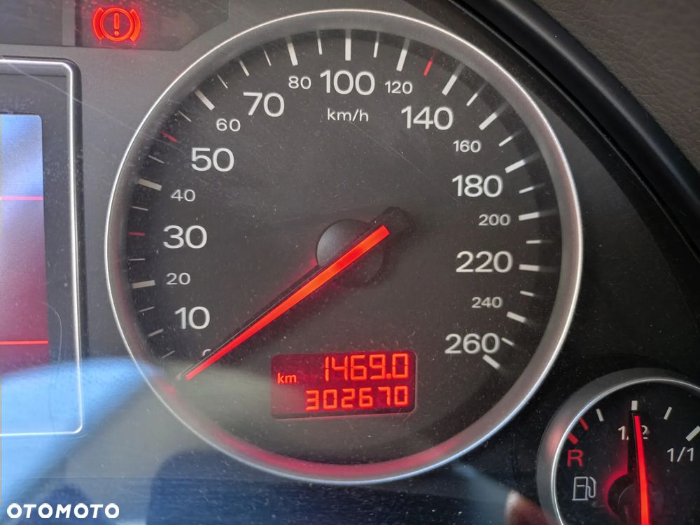 Audi A4 Limousine - 11